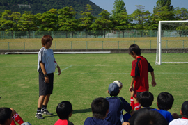 平成21年度オリンピアンふれあい交流事業　サッカー教室(香川県)